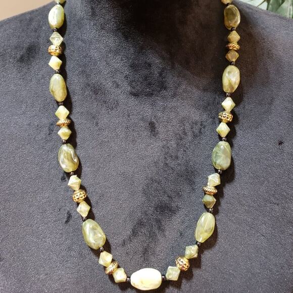 Womens Fashion Lemon Jasper Faceted Stones Haematite Spacers Necklace w/ Lobster - Picture 1 of 6